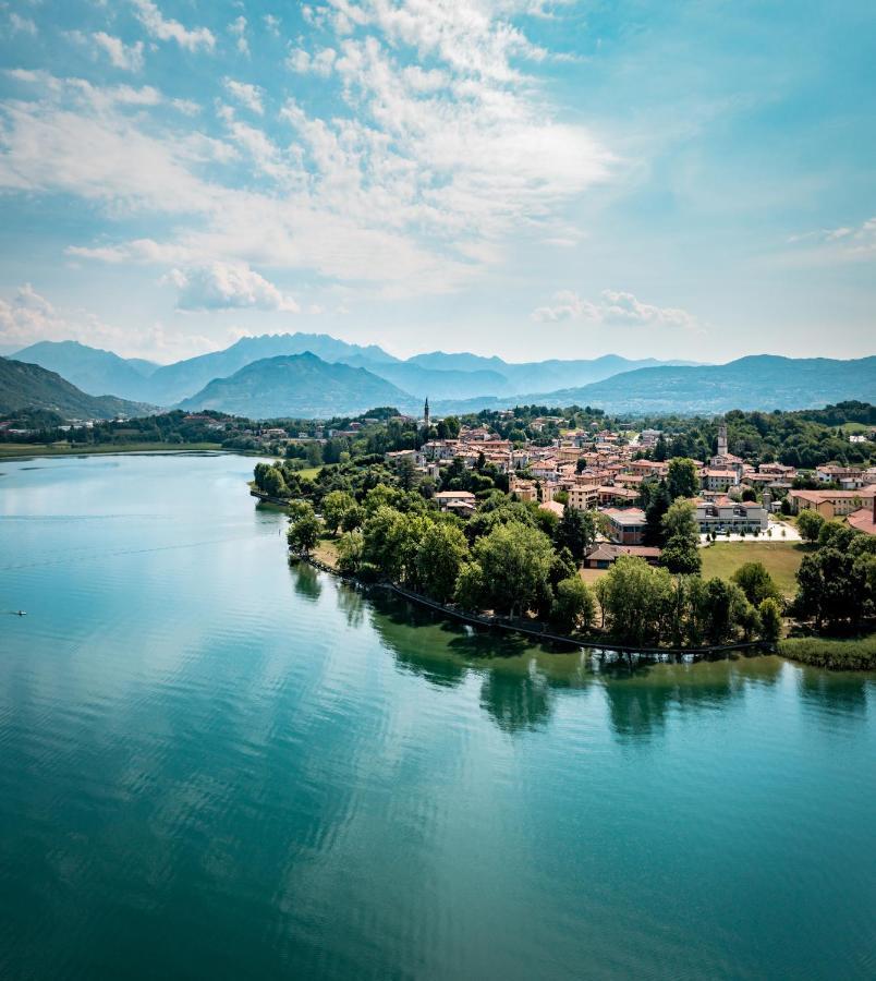 Parini Hotel Bosisio Parini Bagian luar foto