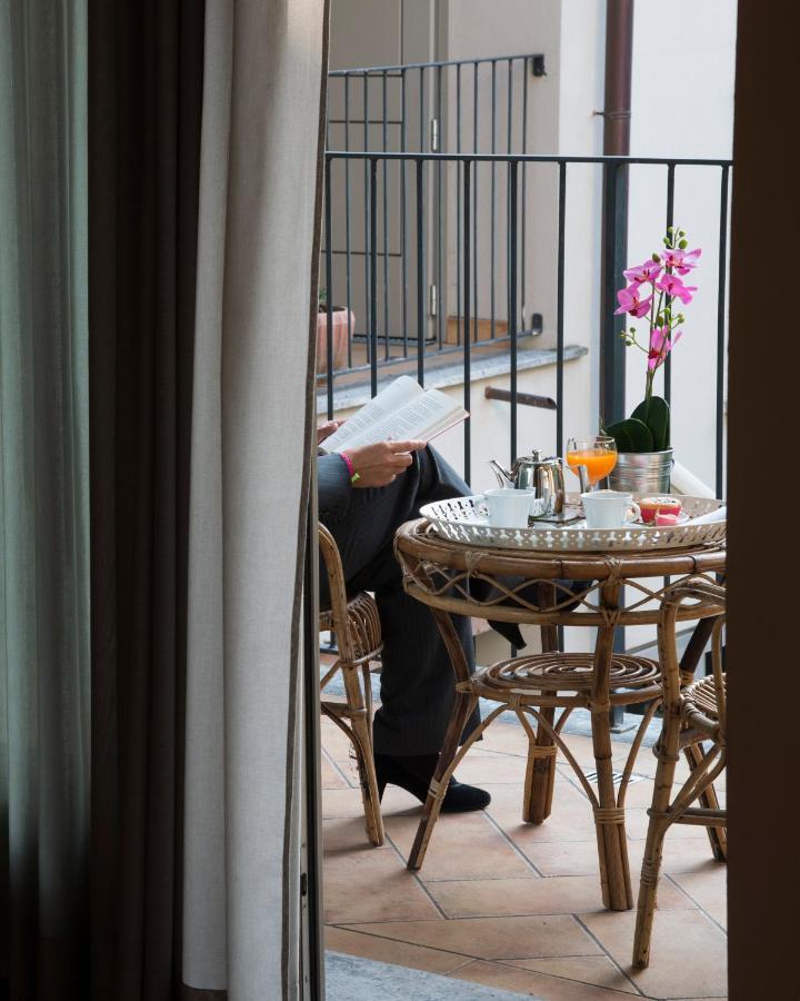Parini Hotel Bosisio Parini Bagian luar foto